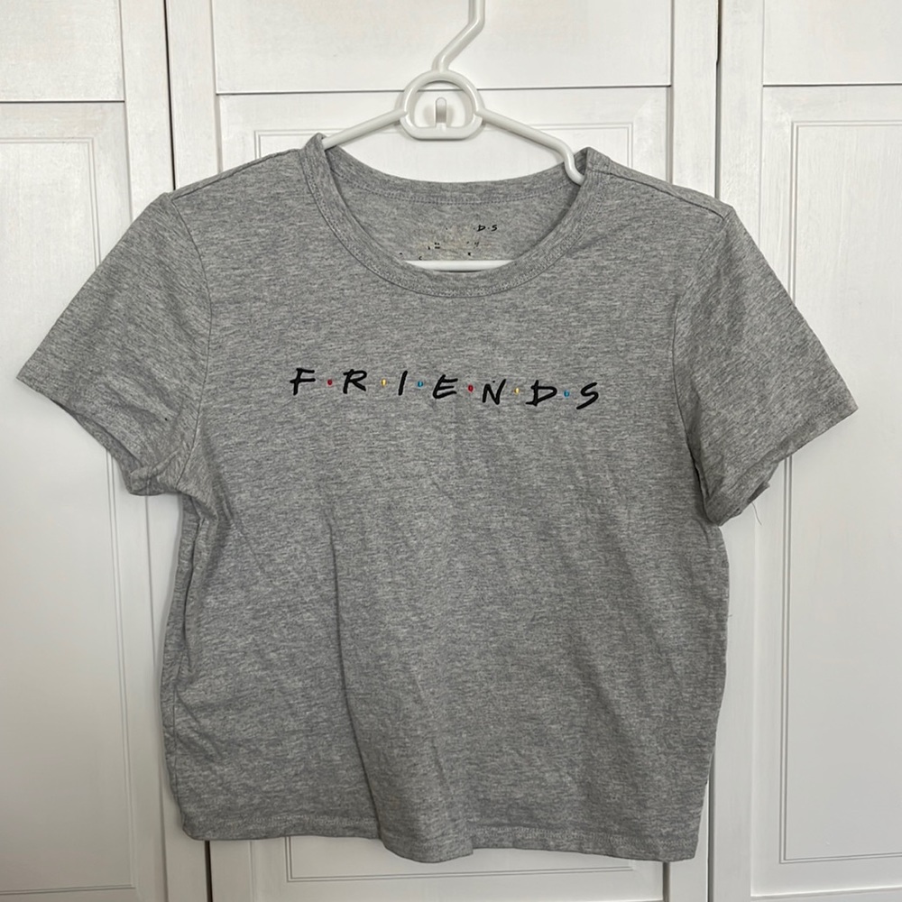 Embroidered FRIENDS cropped t shirt - Picture 1 of 3